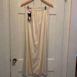 NWT Vintage Vanity Fair Petti Slip